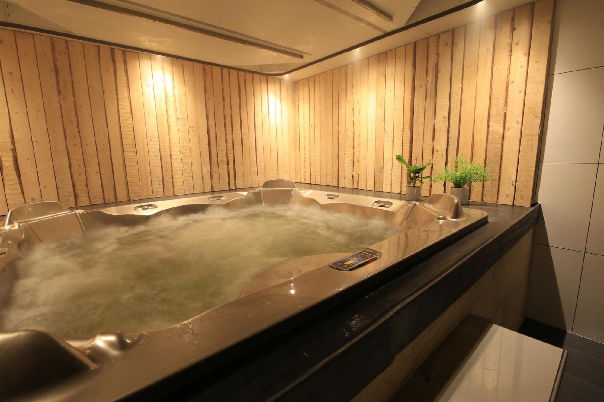 Luxus Familienvilla Mit Jacuzzi & Sauna Tzummarum Ngoại thất bức ảnh
