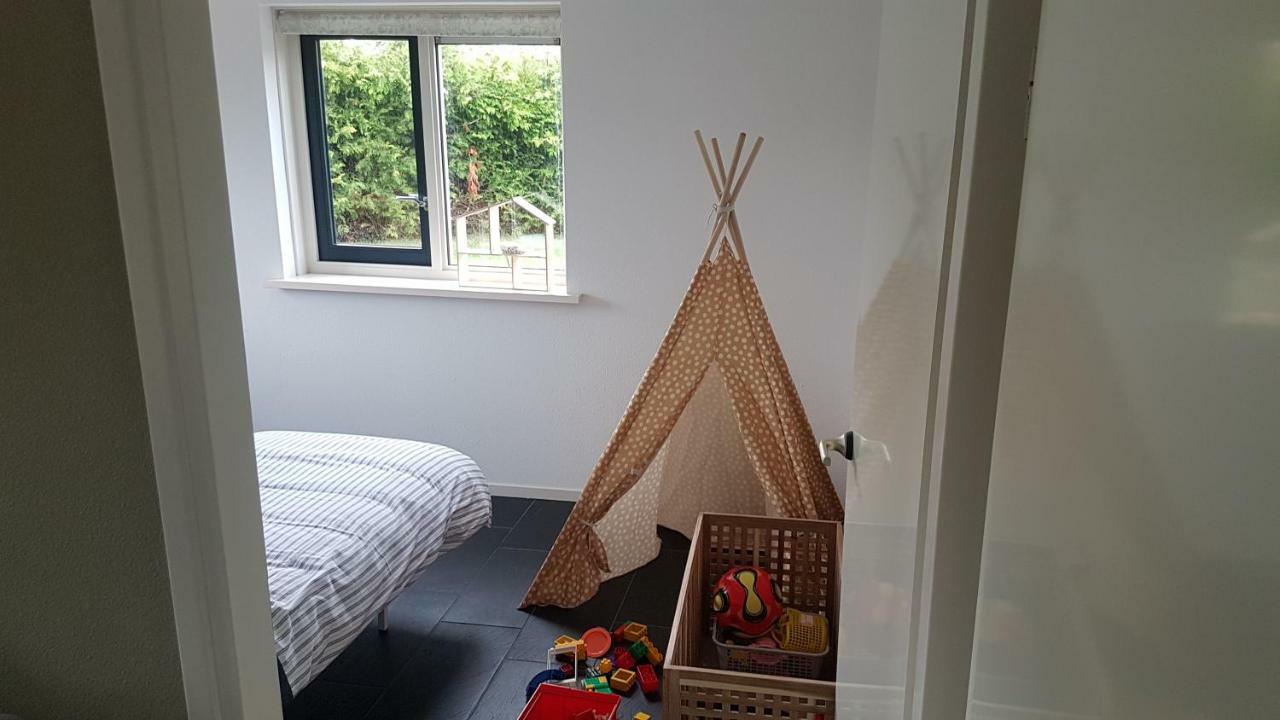 Luxus Familienvilla Mit Jacuzzi & Sauna Tzummarum Ngoại thất bức ảnh